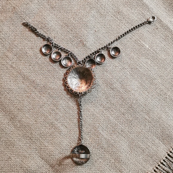 On Hand Jewelry NWOT - Picture 6 of 7